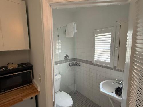 Koupelna v ubytování Carey's Corner