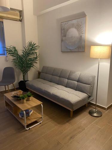 Apostolis Apartment, Argyroupoli, Athens