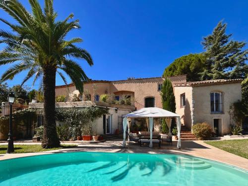 Charmant 2 pièces dans villa