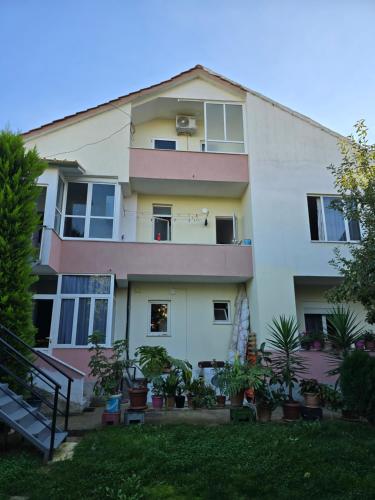 Vila Blaceri
