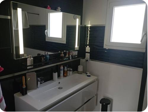 Maison de famille proche de la mer