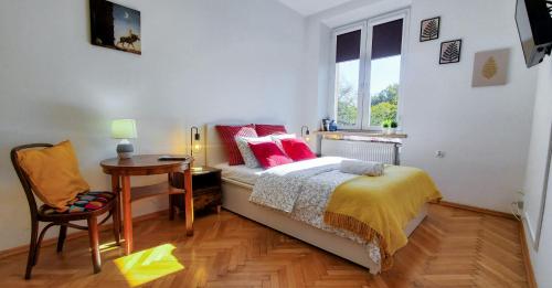 Old Town Parkview Apartment