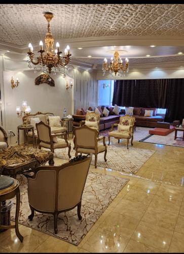 Гостиная зона в Apartment in front of Mansoura University 5 stars