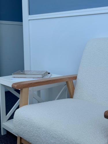 Gambar di galeri bagi Penguin Paradise Beach House di Cooee