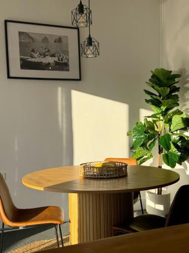 Gambar di galeri bagi Penguin Paradise Beach House di Cooee