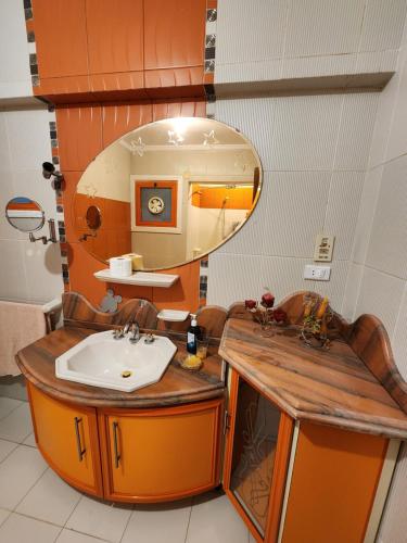 Vannituba majutusasutuses Apartment in front of Mansoura University 5 stars