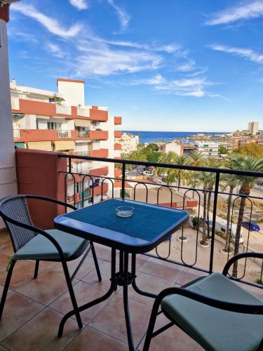 Apartamento, vistas al mar, a 3 minutos de la playa caminando