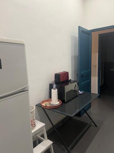 Photo de la galerie de l'établissement Spacieux appartement T4 avec cours privée, à Marseille