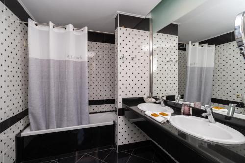 Kúpeľňa v ubytovaní San Nicolas Resort Hotel
