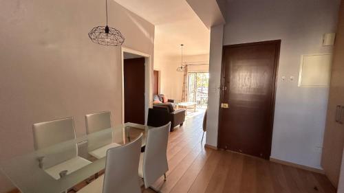 Χώρος καθιστικού στο Bougainvillea