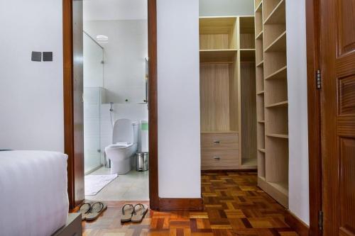 Ένα μπάνιο στο Tranquil Residence by Seluveto Homes