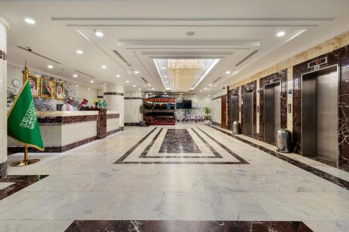 Lobi atau kawasan kaunter penerimaan di Alayam Elite Hotel