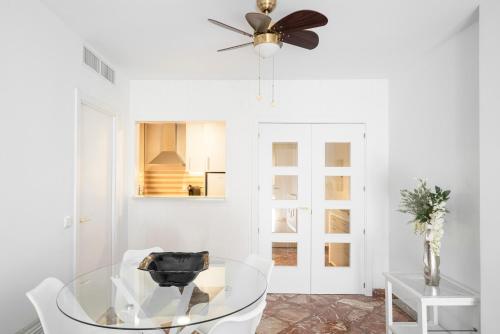 Ronda Suites 193 junto a hospitales y cerca centro con Parking Gratis