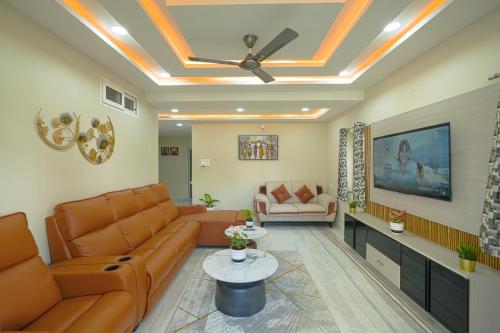 Χώρος καθιστικού στο Shreshtam Apart Hotel, Khajaguda
