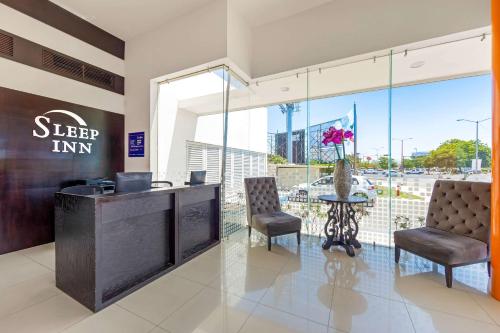 Χώρος καθιστικού στο Sleep Inn Culiacan