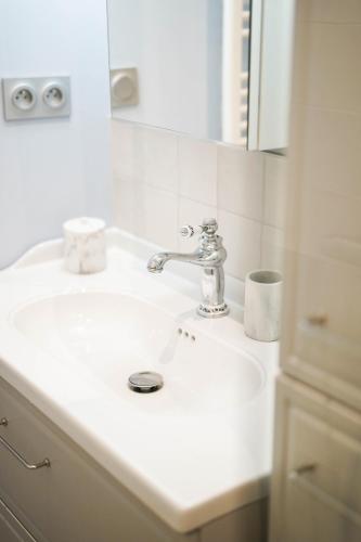 Ein Badezimmer in der Unterkunft Le Petit Paradis de Pruzilly