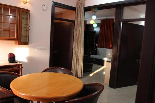 Posezení v ubytování 3 BHK Apartment by Indo Vacations - Jaipur