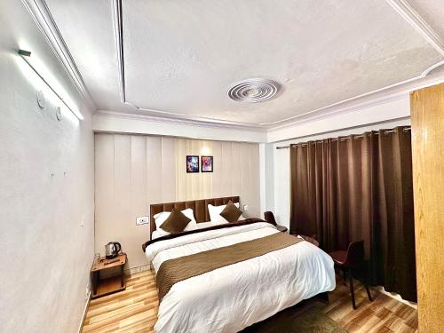 Katil atau katil-katil dalam bilik di The Misty Pines Inn