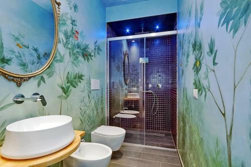 Vatican Family Romantic Suite