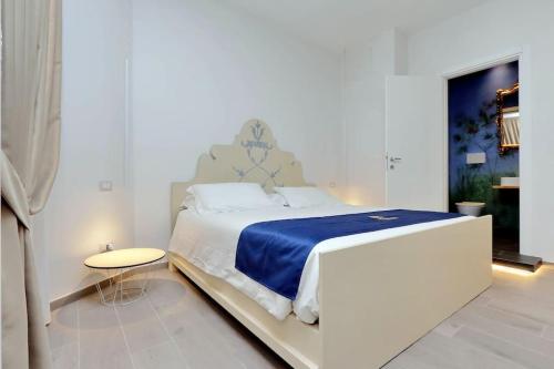 Vatican Family Romantic Suite