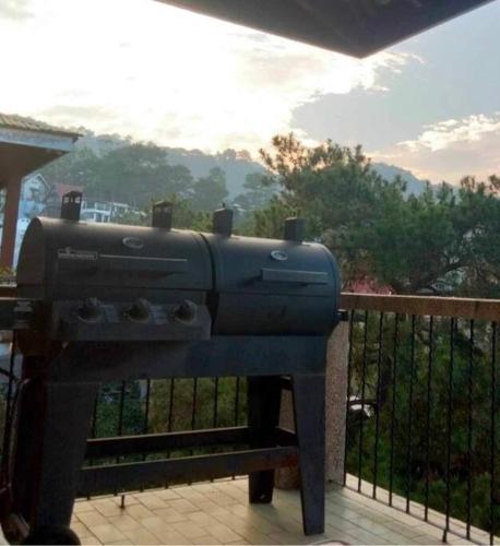 Balkoni atau teres di Escape Cabin at Baguio