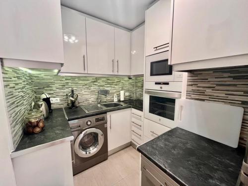 New flat with outdoor pools in Puerto de Estepona - ground floor