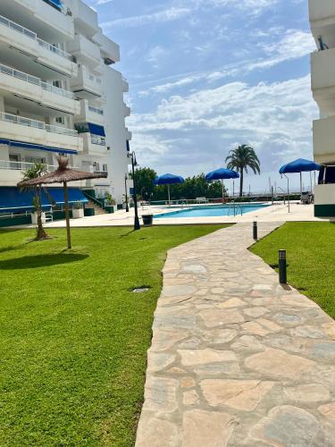 New flat with outdoor pools in Puerto de Estepona - ground floor