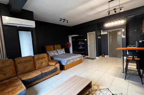 Posezení v ubytování The YC Nilai Guesthouse