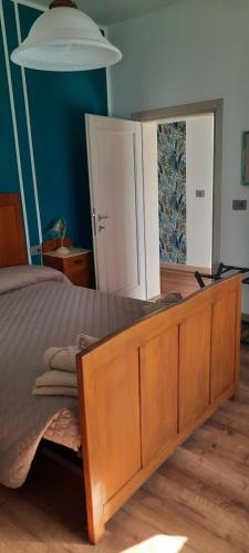 Ένα ή περισσότερα κρεβάτια σε δωμάτιο στο Casa Tonacchiolo