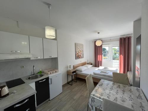 Gallery image of Apartmani Lisičina in Omiš