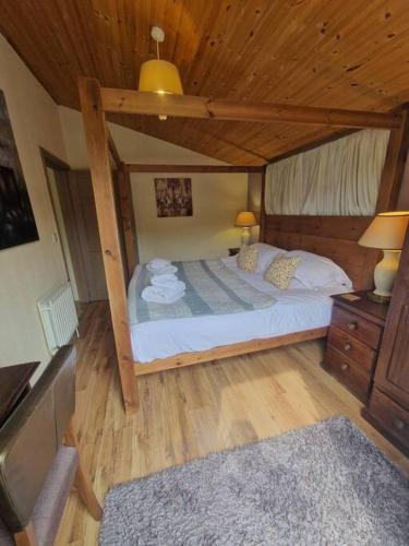 Wild Oats Lodge 17 - Yellowtop Country Park - Hot Tub - Yorkshire photo 13