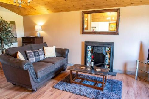 Wild Oats Lodge 17 - Yellowtop Country Park - Hot Tub - Yorkshire photo 16
