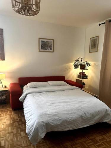 Photo de la galerie de l'établissement Grand appartement 2 pièces dans le 20ème à Paris, à Paris