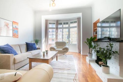 Spacious 2-bedroom in the centre of Menton