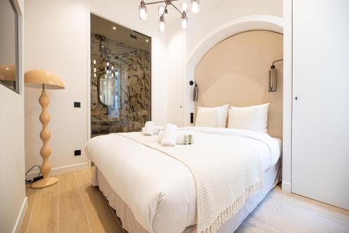 Lovely & Romantic Suite near Bastille