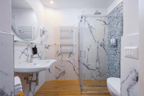 Ένα μπάνιο στο Lilium Hotel