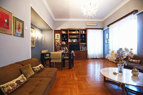 Marichris's place