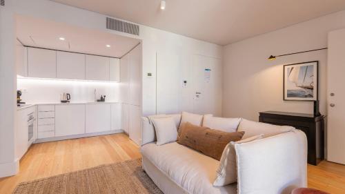 Downtown Cozy 1BDR Apartment by LovelyStay