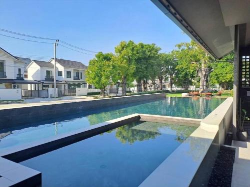 Πισίνα στο ή κοντά στο A newly built,4BR Max 10 guests