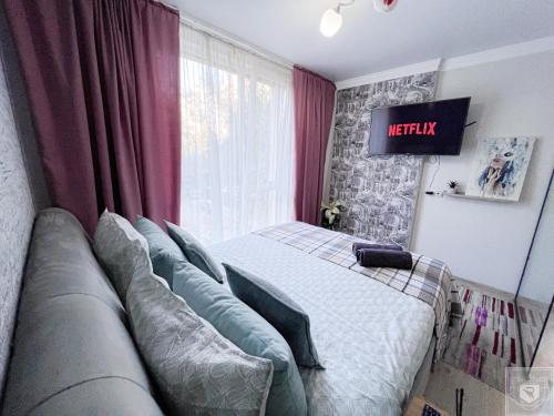 RentHouse Apartments The Glass Room