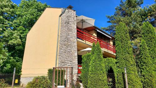 Fenyves Villa 8172 Balatonakarattya, Fenyves utca 8 kép - 3