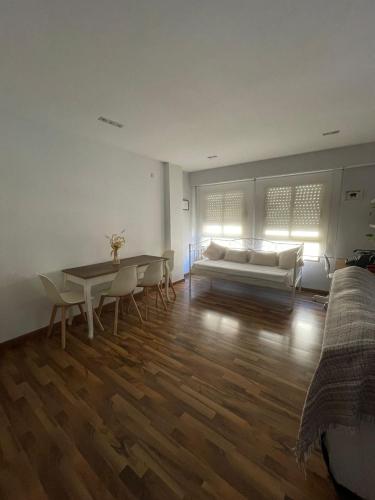 Ruang duduk di Piso céntrico en Elche