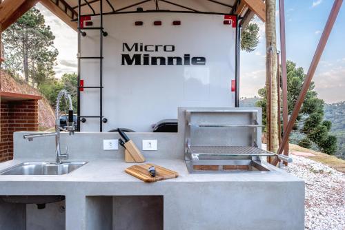 Afbeelding uit fotogalerij van Trailer Terra Céu in Campos do Jordão