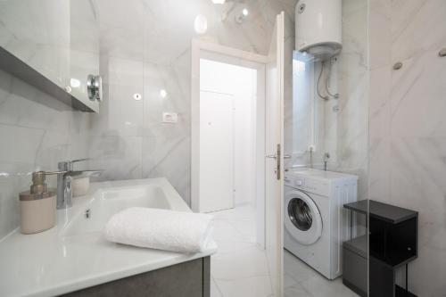 Et badeværelse på Apartments Filipo