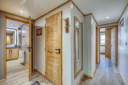 Vannituba majutusasutuses L'Ours Brun - Au Pied des Pistes avec un Parking