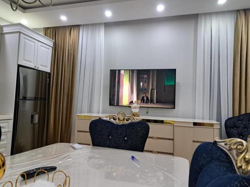 3 otaqli studio