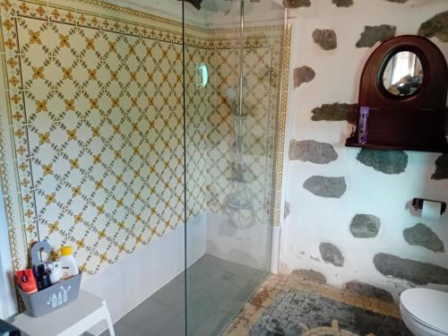 Ένα μπάνιο στο Casa Santa