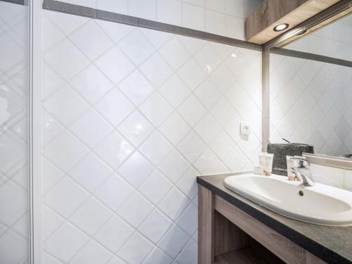 Appartement 75m² avec cheminée proche pistes, 3 chambres, pour 8 personnes
