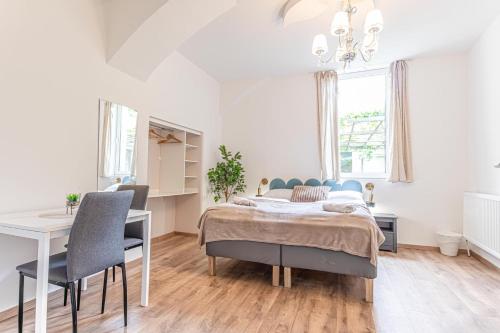 Trendy Studio near Westbahnhof with Kitchenette & Smart TV