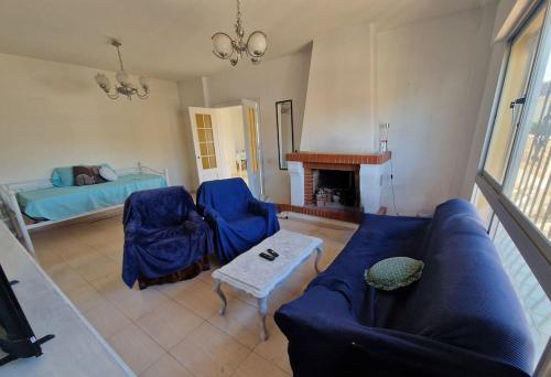 Large chalet 5 min walk to beach